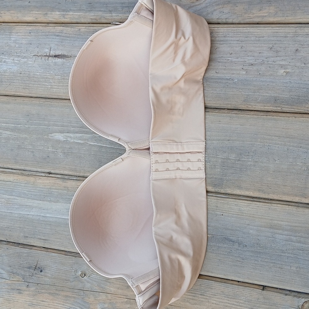 Strapless 46dd Bra - image 2